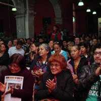 Público asistente a la presentación del libro y el documental Trayectorias de vida de las mujeres comerciantes de La Merced.