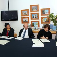 De izquierda a derecha: Braulio Díaz, CGAI GDF; Eugene Zapata, Coordinador del proyecto AL-LAs; Josep Roig, Secretario Gral. de CGLU; Alicia Ziccardi, Directora del PUEC UNAM y Cuauhtémoc Cárdenas, Coordinador General de Asuntos Internacionales del GDF.