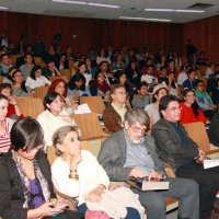 Público en la Mesa Políticas Urbanas y procesos de producción de vivienda,  Aula Enrique del Moral de la Facultad de Arquitectura UNAM.