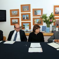 De izquierda a derecha: Eugene Zapata, Coordinador del proyecto AL-LAs; Josep Roig, Secretario Gral. de CGLU; Alicia Ziccardi, Directora del PUEC UNAM y Cuauhtémoc Cárdenas, Coordinador General de Asuntos Internacionales del GDF.