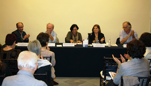 asistentes a la presentación del libro reVivir el centro histórico